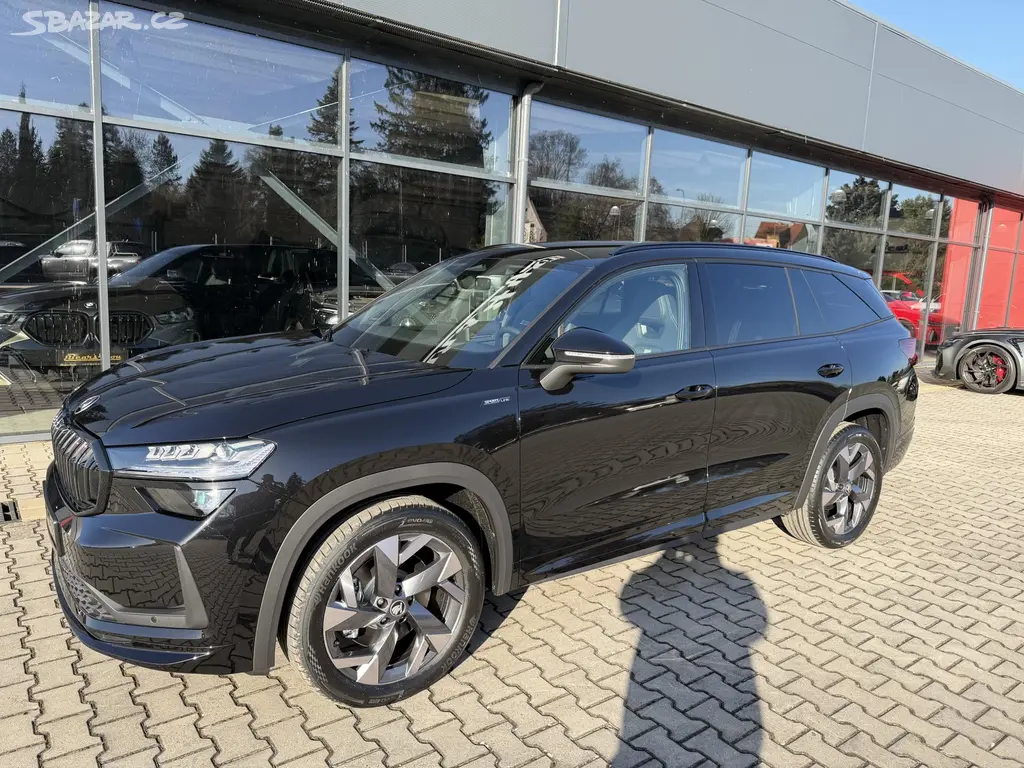 Škoda Kodiaq, 2.0TDI 110kW SPORTLINE HUD R19 - fotka 2