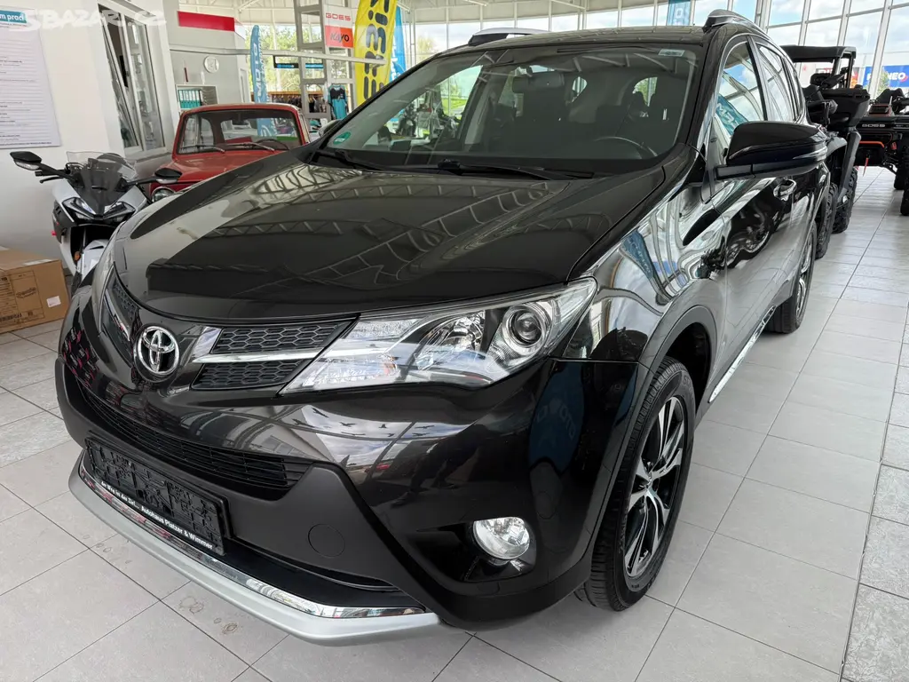 Toyota Rav4, 2.2 D-4D 110 kW 4x4 1.majitel - fotka 3
