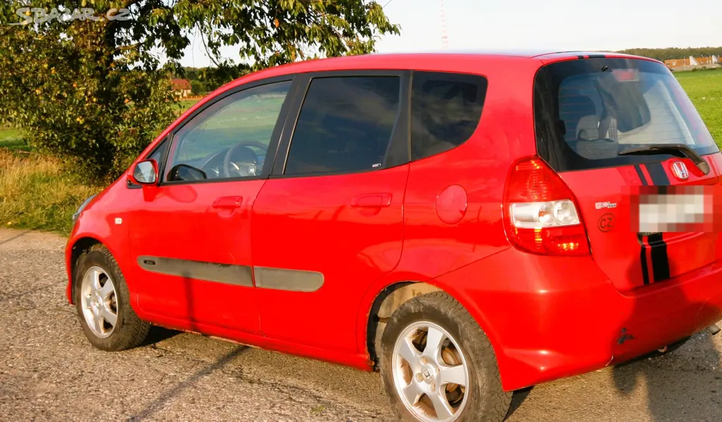 Honda Jazz 2004, 1.2i 57 kW, spolehlivý parťák - fotka 4