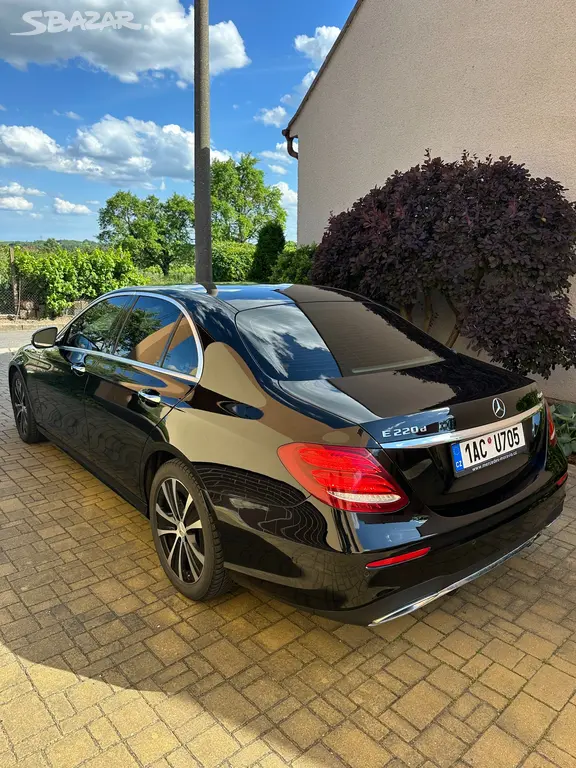 Mercedes-Benz w213 amg 220d 143kw 4matic 2019 CZ - fotka 3