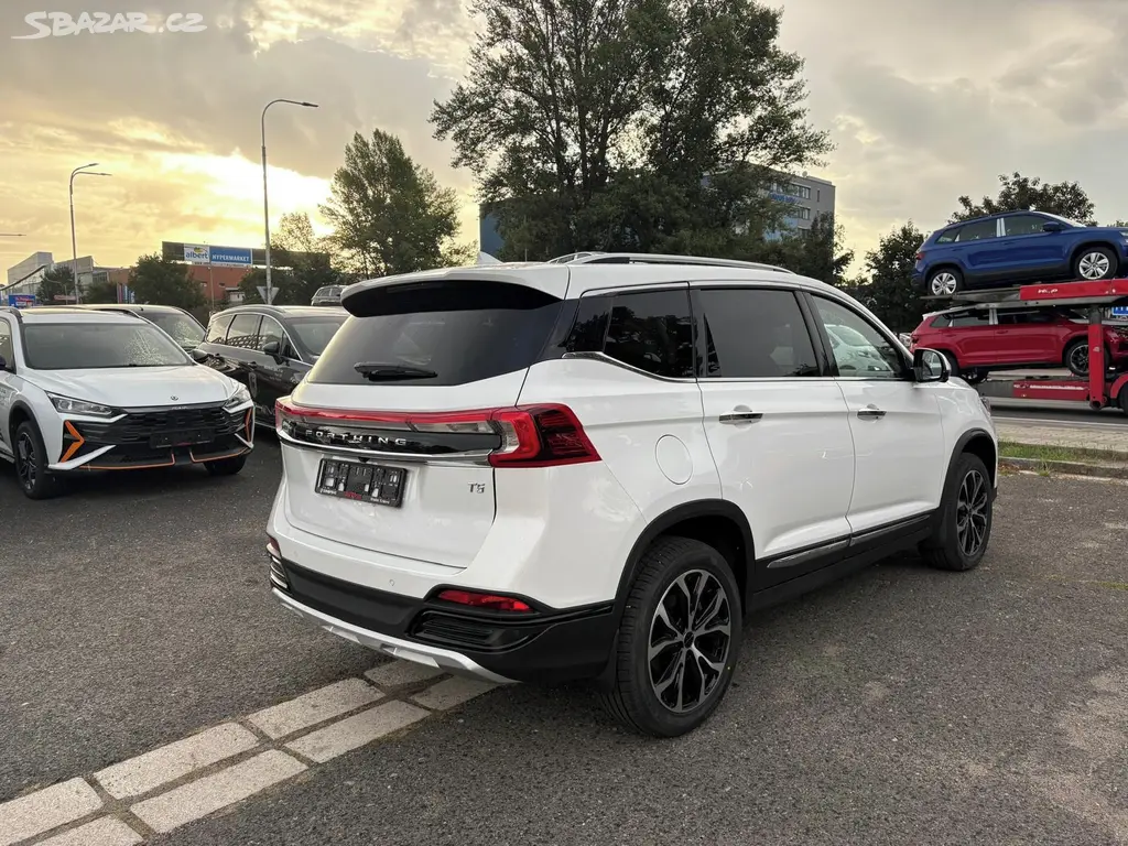Dongfeng T5, 1.5T 125kw 7DTC Exclusive - fotka 3