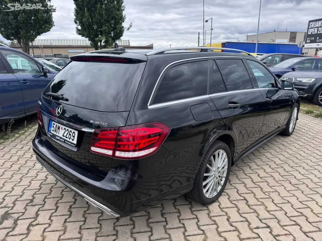 Mercedes-Benz Třídy E, 350 3,0D 4X4 AUTOMAT BLUETEC - fotka 5