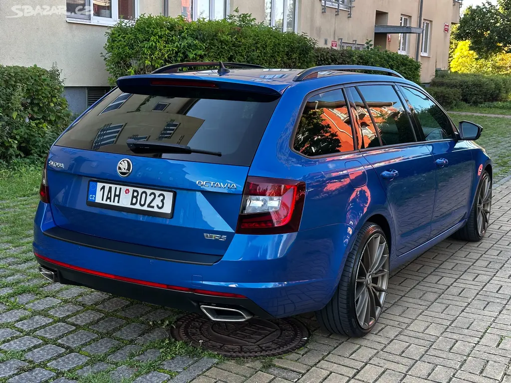 Škoda Octavia RS 2.0 TDI DSG CarPlay ACC Full LED - fotka 5