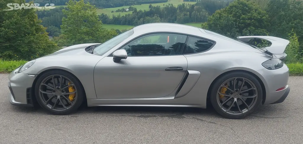 Porsche Cayman GT4 Club Sport paket [telefon skryt] km - fotka 2