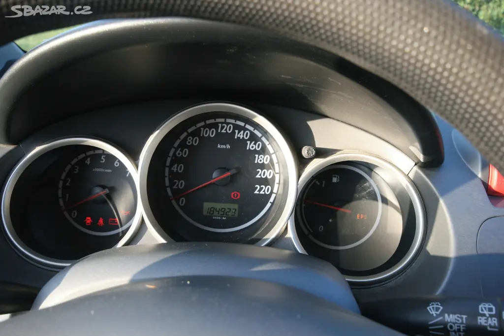 Honda Jazz 2004, 1.2i 57 kW, spolehlivý parťák - fotka 6
