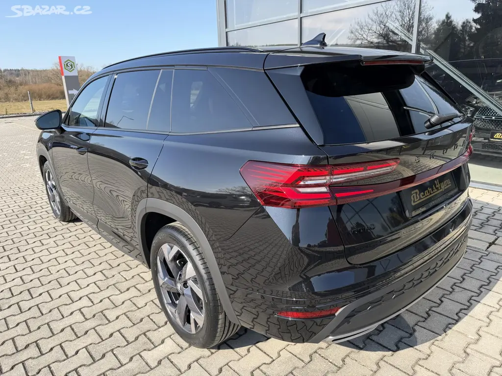 Škoda Kodiaq, 2.0TDI 142kW 4X4 SPORT R19 HUD - fotka 6