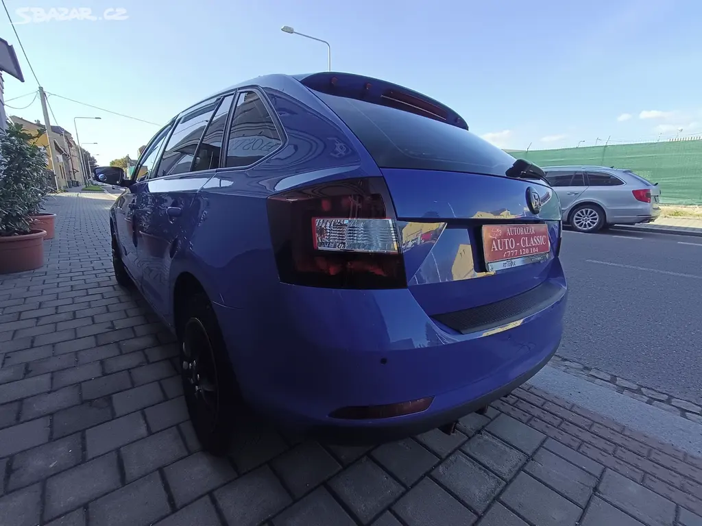 ŠKODA Rapid Spaceback 1,0iTSi Ambition 89KW ČR - fotka 6