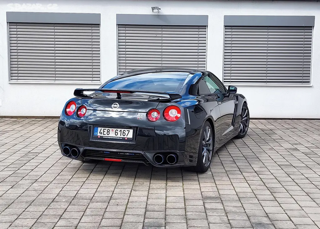 Nissan GT-R, 3.8, 404 kW, 4×4, 1. majitel - fotka 5