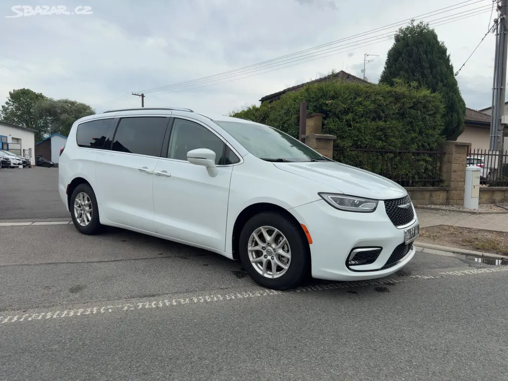 Chrysler Pacifica 3,6 Pentastar Radar NEW 2021 - fotka 2