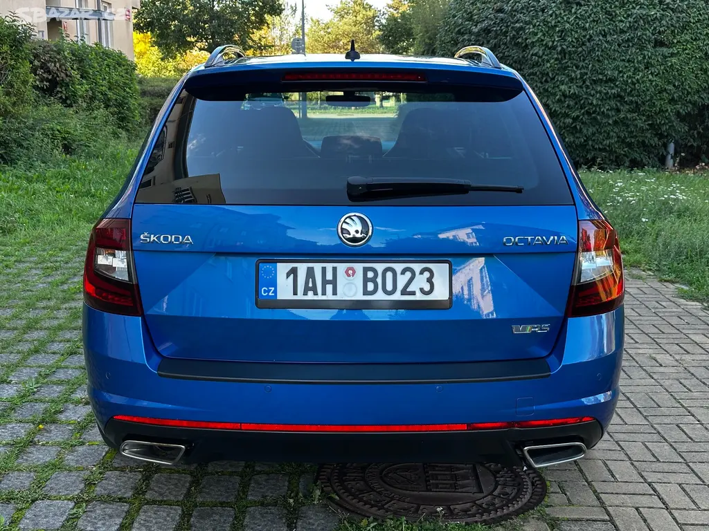 Škoda Octavia RS 2.0 TDI DSG CarPlay ACC Full LED - fotka 6