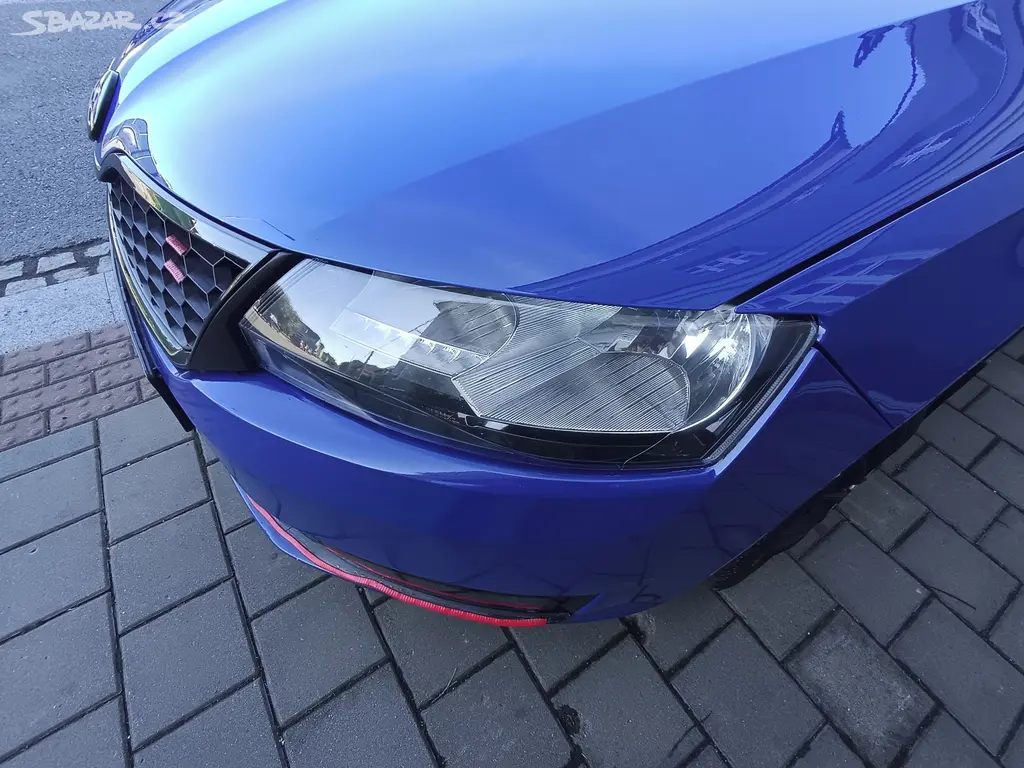 ŠKODA Rapid Spaceback 1,0iTSi Ambition 89KW ČR - fotka 4