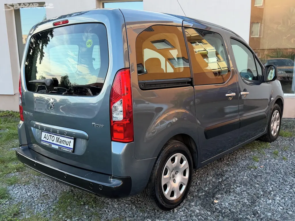 Peugeot Partner, 1.6 16v 80kW, klima, tažné - fotka 3