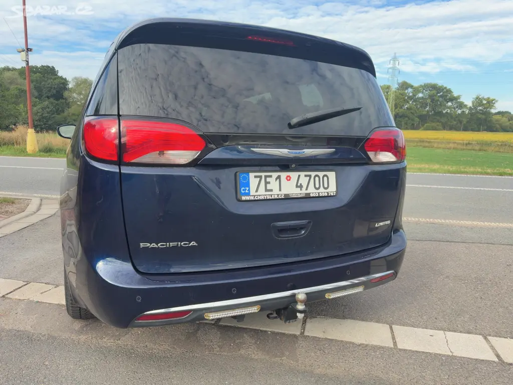 Chrysler Pacifica 3,6 Limited LPG Radar 360 2018 - fotka 5