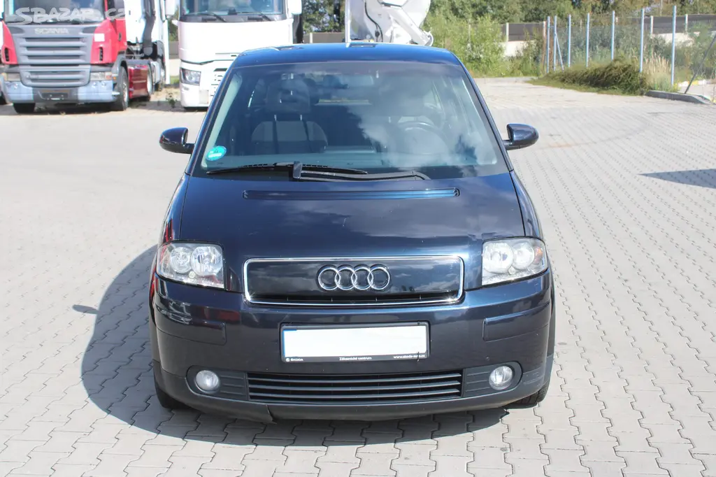 Audi A2, 1,4i 55kw, aut.klima, PANO - fotka 2