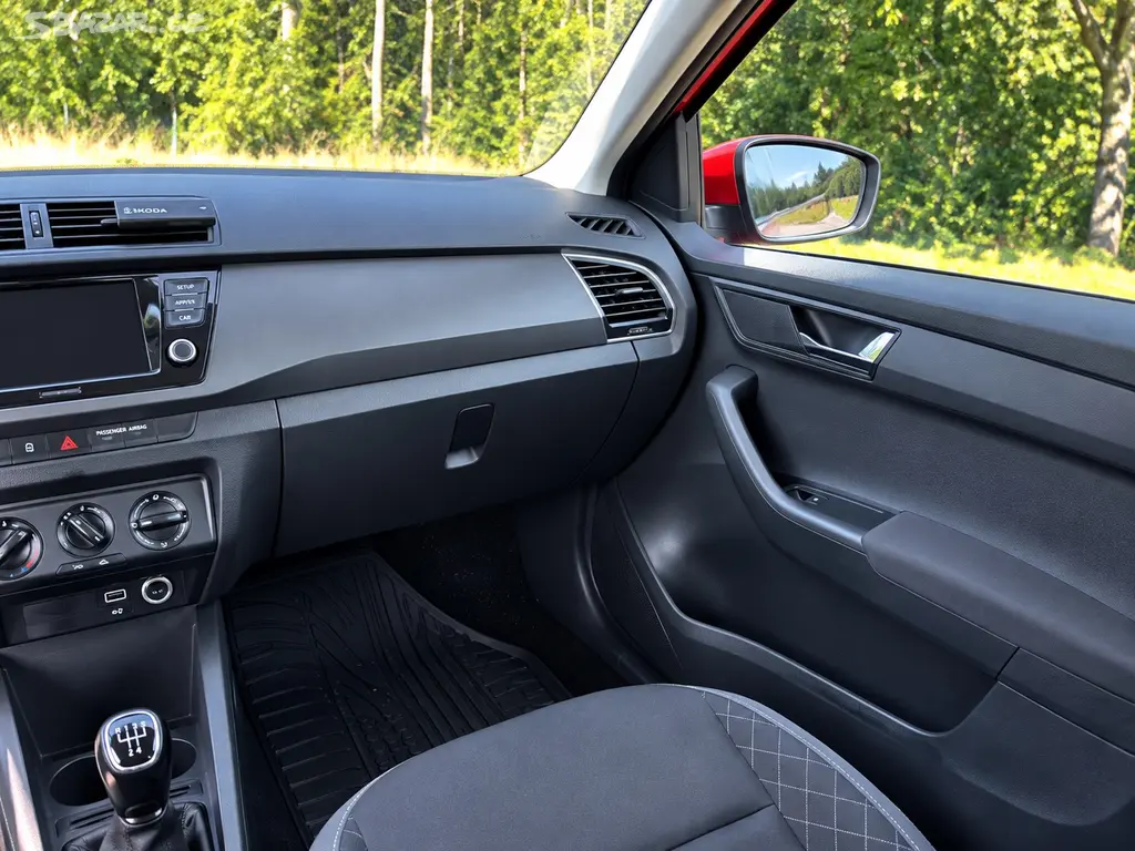 Škoda Fabia, 1.0 TSI 70 kW Ambiente - fotka 5