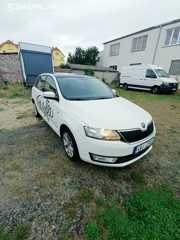 Škoda Rapid Spaceback 1.2 TSI 63 kW, r. 2014 - fotka 4