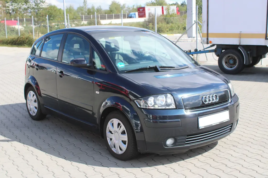 Audi A2, 1,4i 55kw, aut.klima, PANO - fotka 3