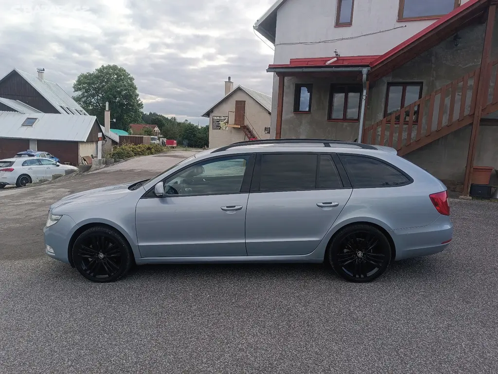 Škoda Superb combi 1.4 92kw benzin - fotka 6