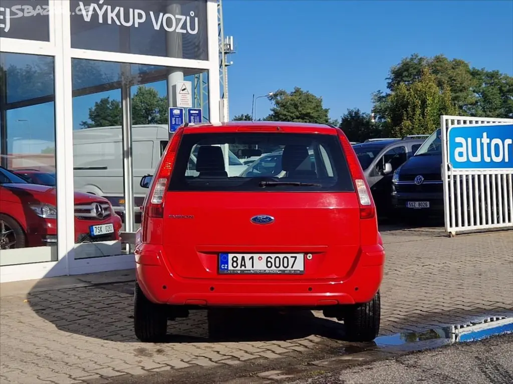 Ford Fusion, 1,4 i SENZORY AUTAC PO SERVISU - fotka 4