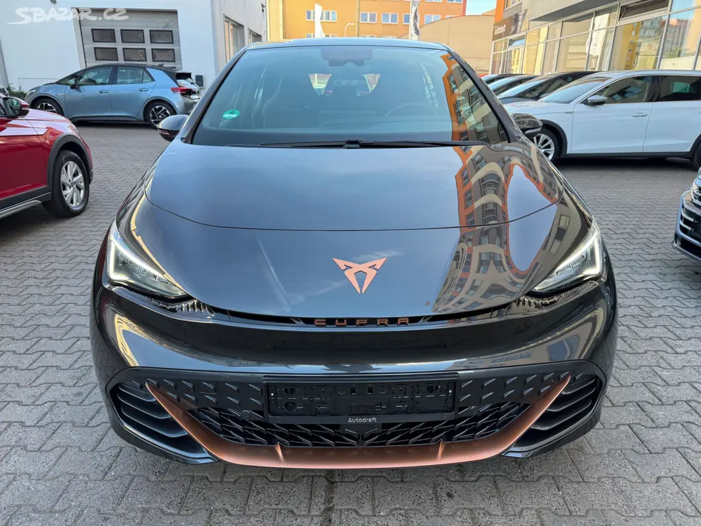 Cupra Born 150kW 62kWh SOH 97,3% 21tkm - Záruka - fotka 2