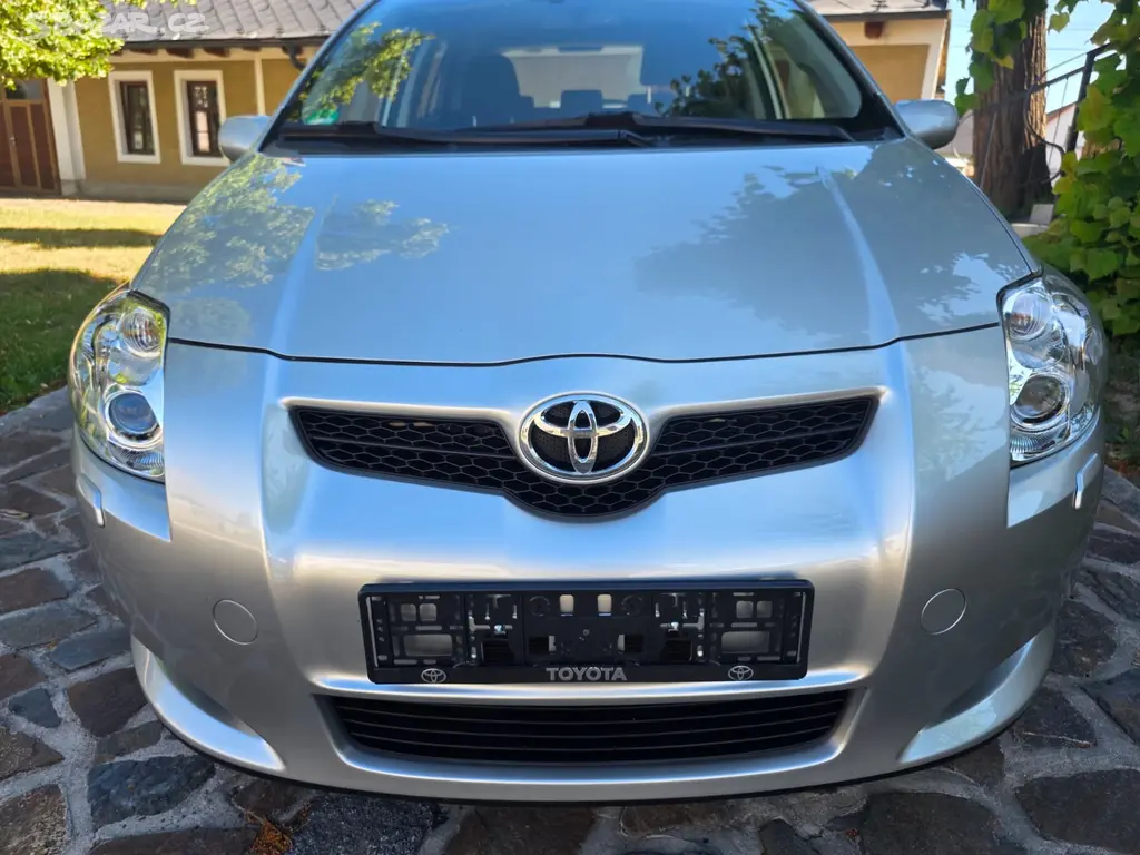 Toyota Auris 1.8Ben. - fotka 3