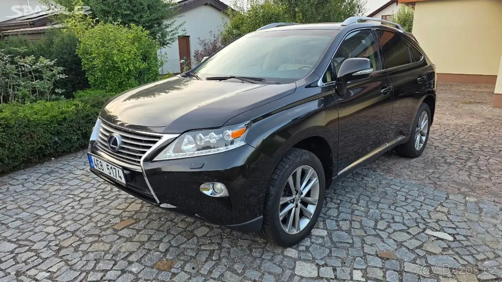 Lexus RX 450h Luxury 4x4, 2013, nebouraný