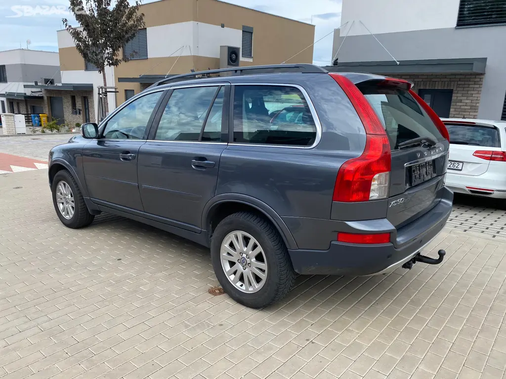 Volvo XC90 2.4D, 136 kW, r. 2008, tažné, nová STK - fotka 2