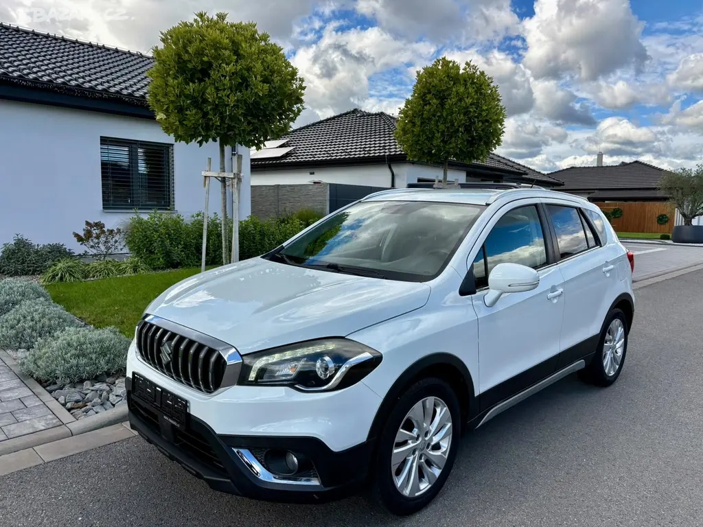 Suzuki S-Cross1.4 BoosterJet Allgrip 4x4, kamera