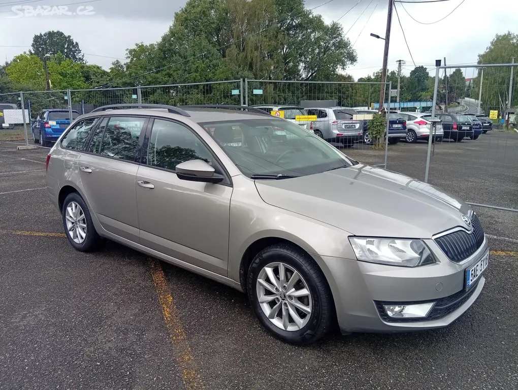 Škoda Octavia 1,6 TDI 81kw TK do 3/2028-koup. v ČR - fotka 2