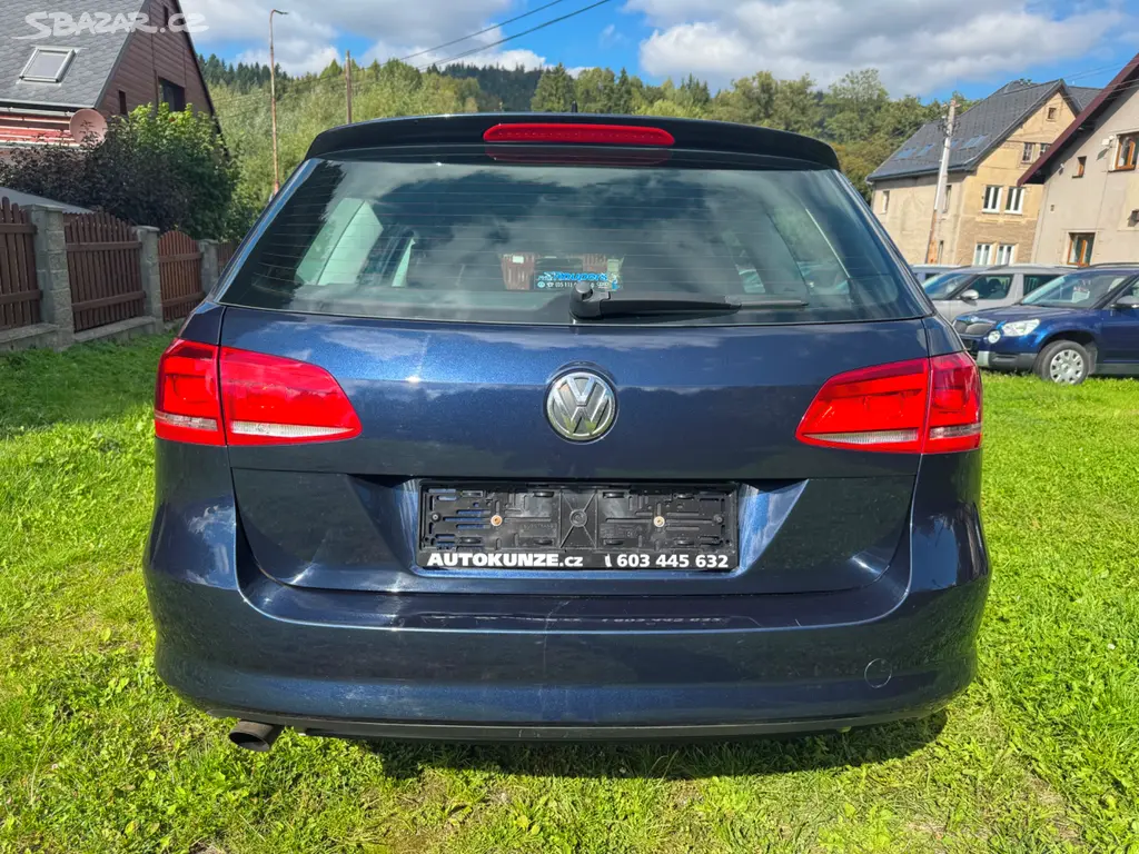 VW Passat Variant 1.4 TSi 90 kw 2011 nová STK TOP - fotka 5