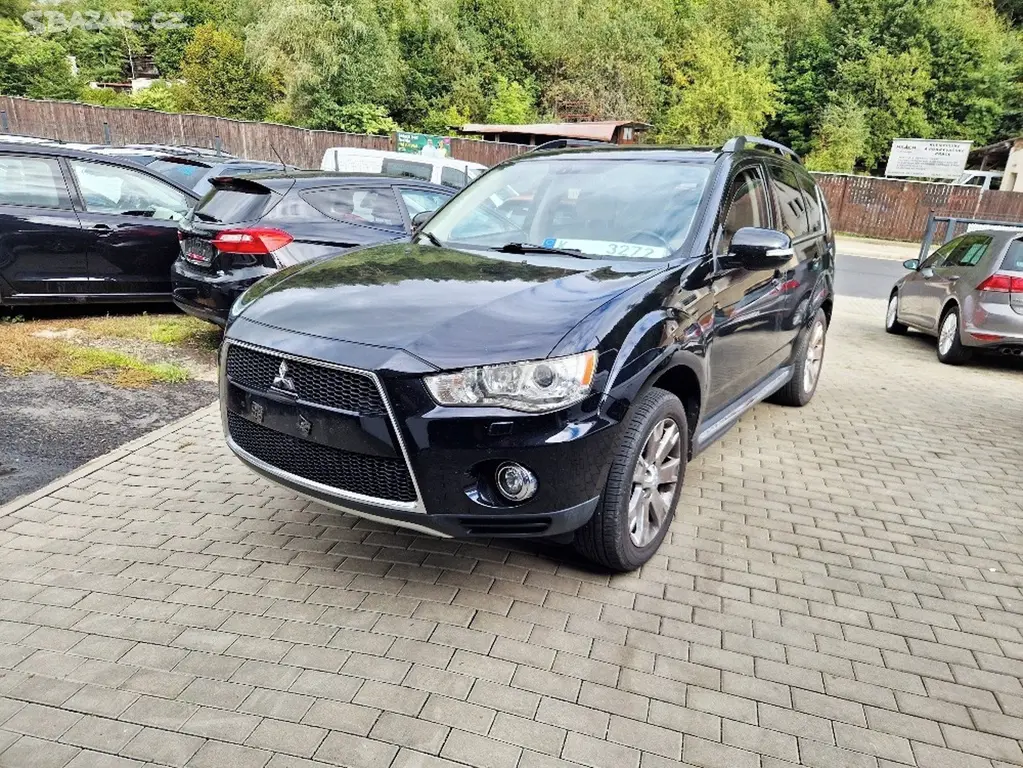Mitsubishi Outlander, 2.2 DI-D (130 kW), 4x4 - fotka 2