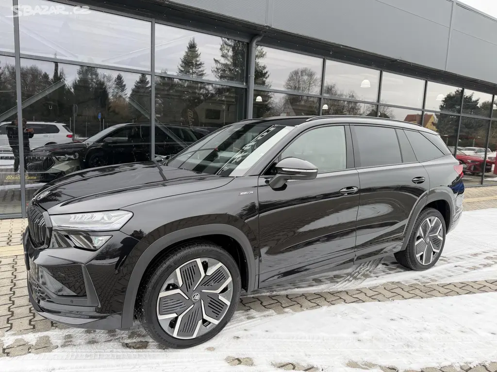 Škoda Kodiaq, 2.0TDI 142kW 4X4 SPORT DCC CZ! - fotka 2