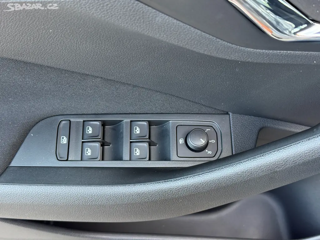 Škoda Kamiq, 1.0 TSI 85 KW Classic - fotka 6