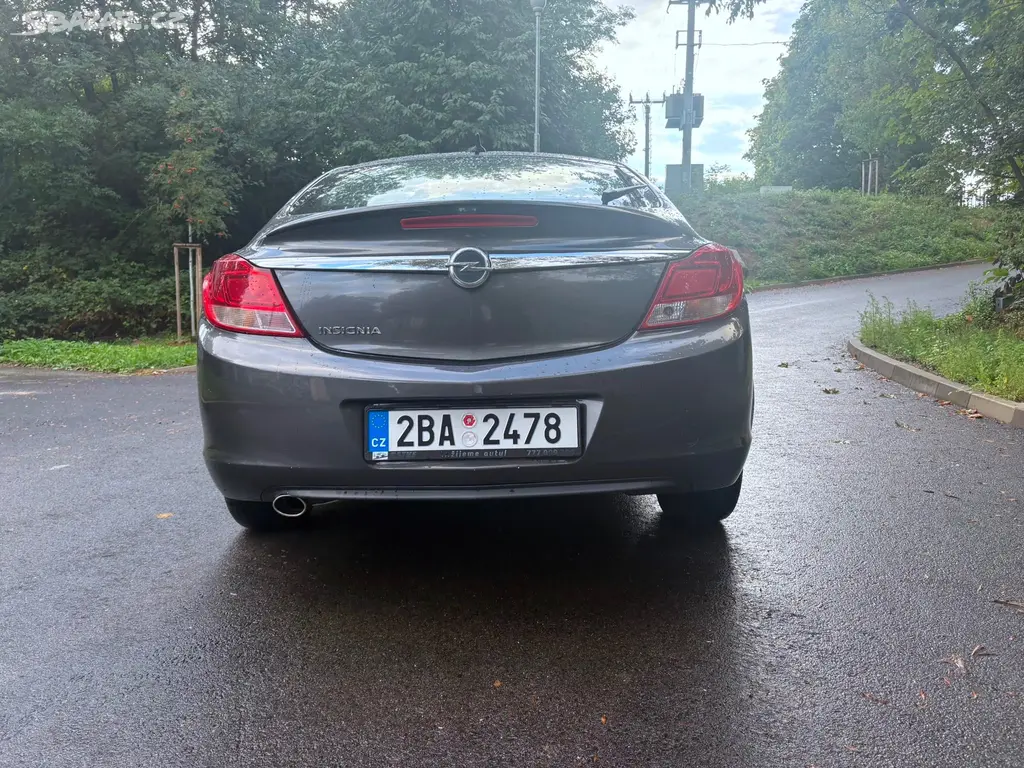 Opel Insignia, 1,8 103kW - fotka 6