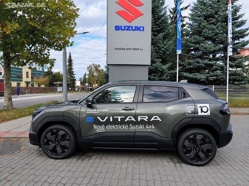 Suzuki e VITARA, 61 kWh Elegance 4x4 - fotka 4