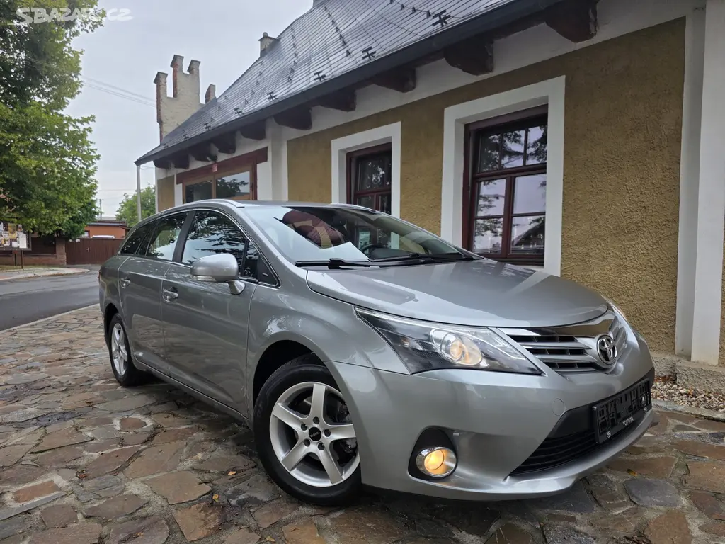 Toyota Avensis 1.8 ben.
