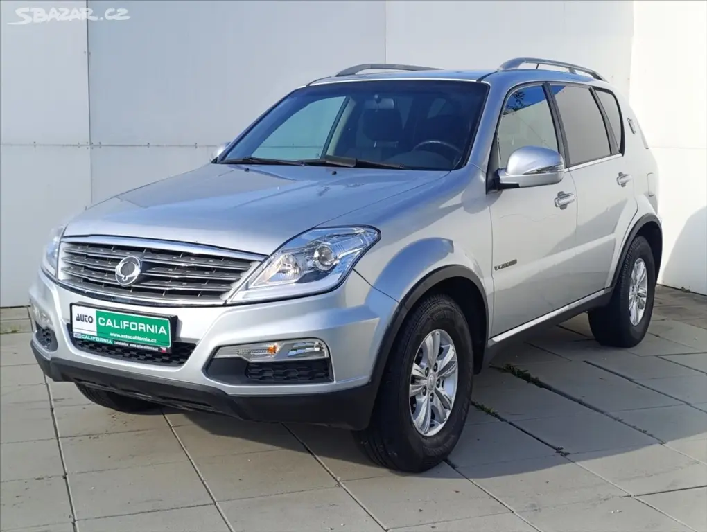 SsangYong Rexton, 2,0 RX200 7MÍST TEMPOMAT - fotka 2