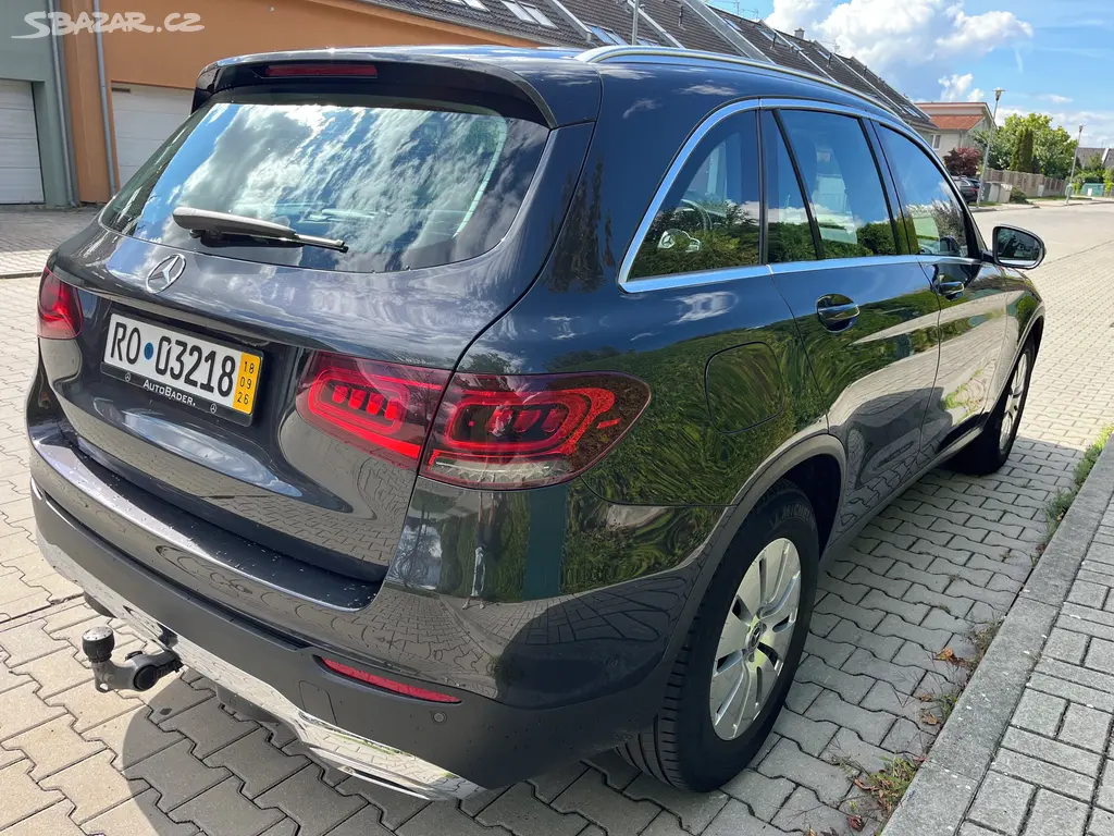 MB GLC 220d 4M Exclusive 143 kW MBeam,tažné 360° - fotka 3
