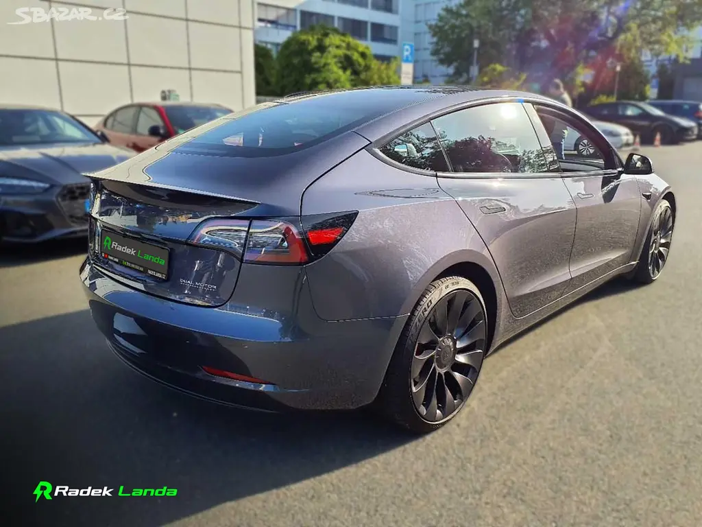 Tesla Model 3, Performance Dual Motor AWD - fotka 4
