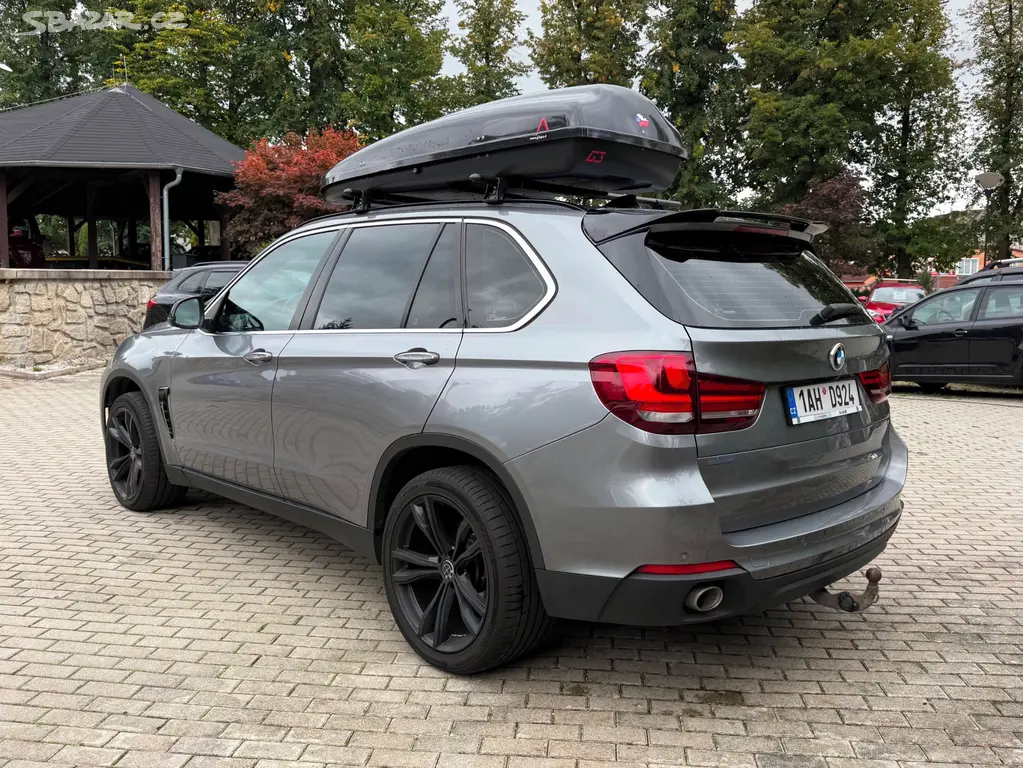 BMW X5 F15 30d XDrive 190kW/KŮŽE/TAŽNÉ/DPH/PRUŽINY - fotka 5