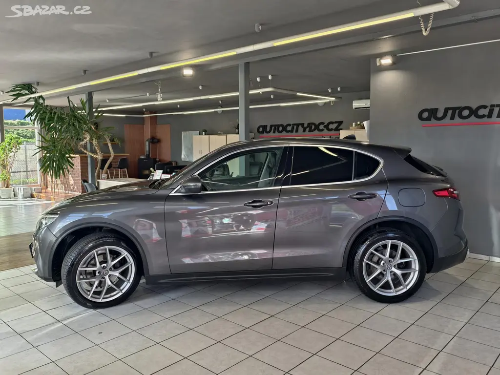 Alfa Romeo Stelvio, 2.0 T 206kW Q4 FIRST EDITION - fotka 4