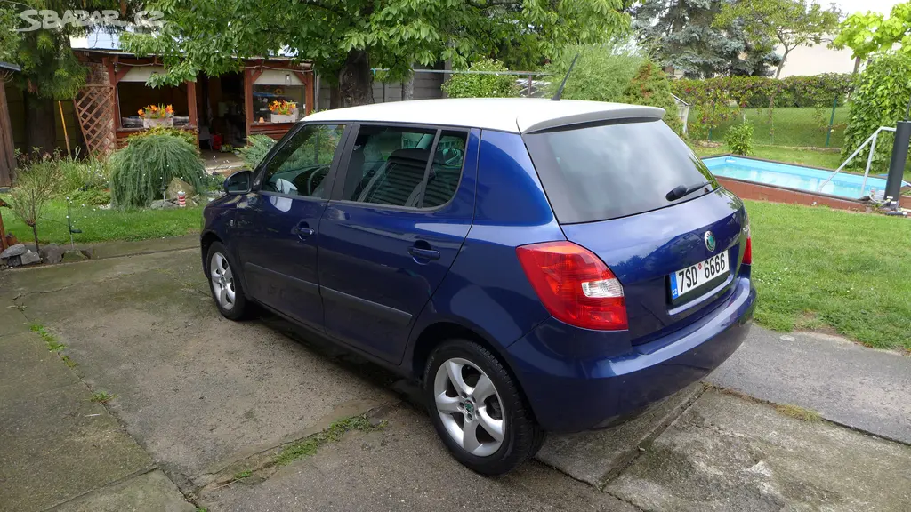 Škoda Fabia 2, 1.2Tsi 63kW,edice Family,rok 2013. - fotka 3
