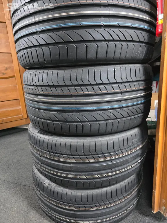 255/40 ZR21 285/35 ZR21 2+2 pneu Continental Letní