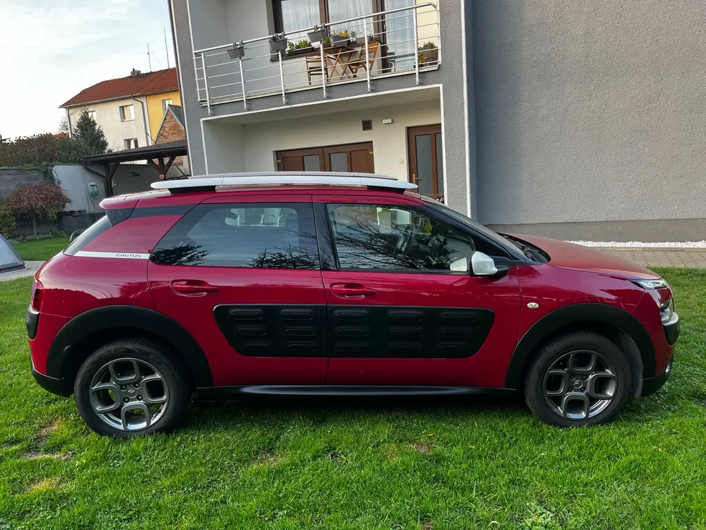 Citroen C4 Cactus 1.2i 60Kw r.v 2016 naj 126tkm - fotka 6