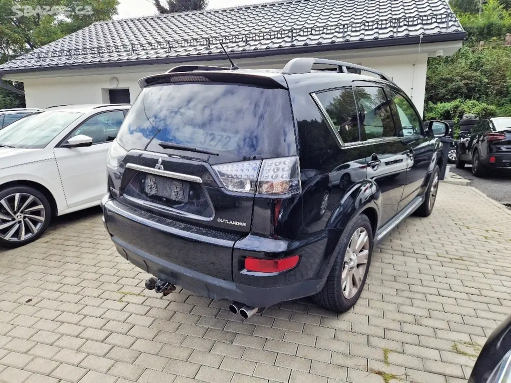 Mitsubishi Outlander, 2.2 DI-D (130 kW), 4x4 - fotka 4