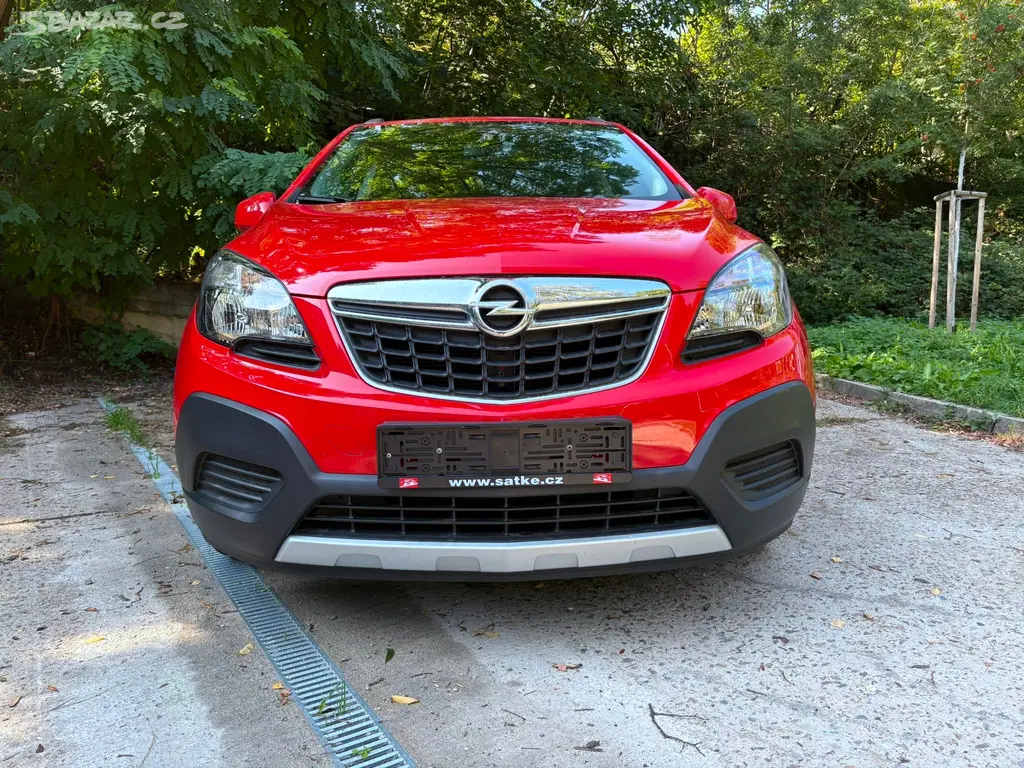 Opel Mokka, 1,6 16V najeto 35.000 km - fotka 2