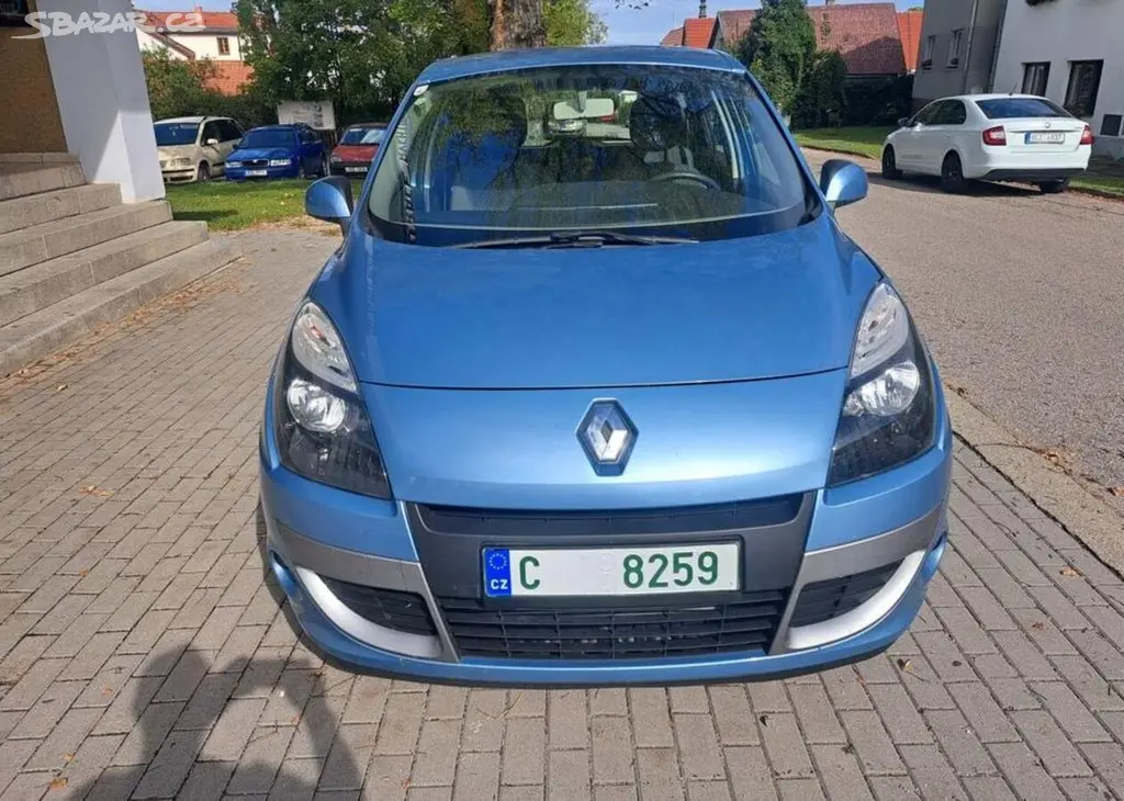 Renault Scénic 1,5 dCi nafta manuální - fotka 3