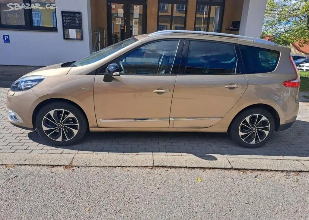 Renault Grand Scénic 1,5 dCi Garand nafta manuální - fotka 6