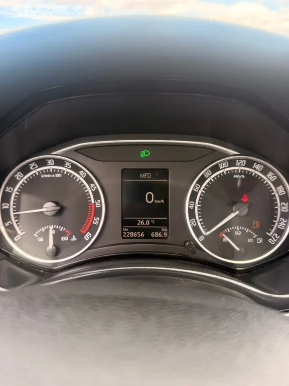 Škoda Octavia II Combi RS 2.0 TDI alu - fotka 6