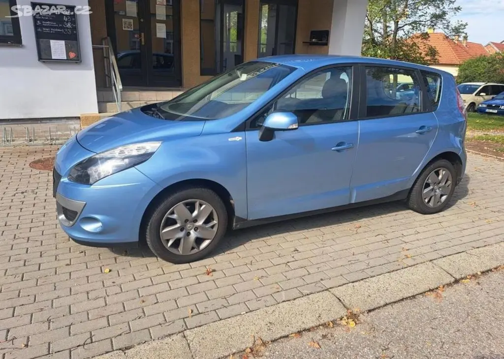 Renault Scénic 1,5 dCi nafta manuální - fotka 5